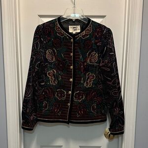 Vintage-Inspired Floral Velvet Blazer